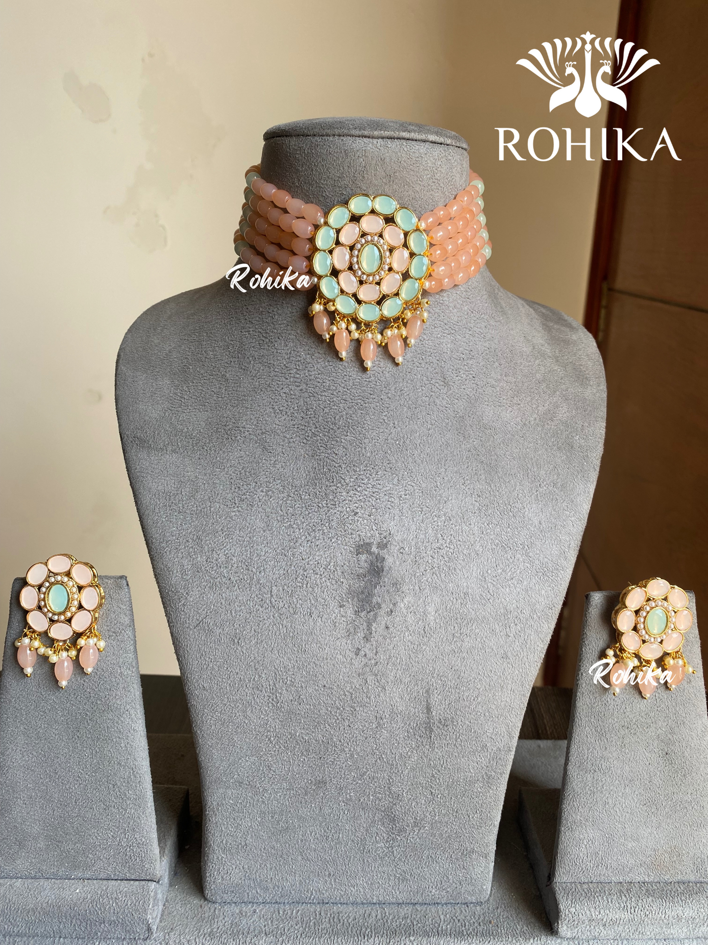 Roshni choker set - Peach