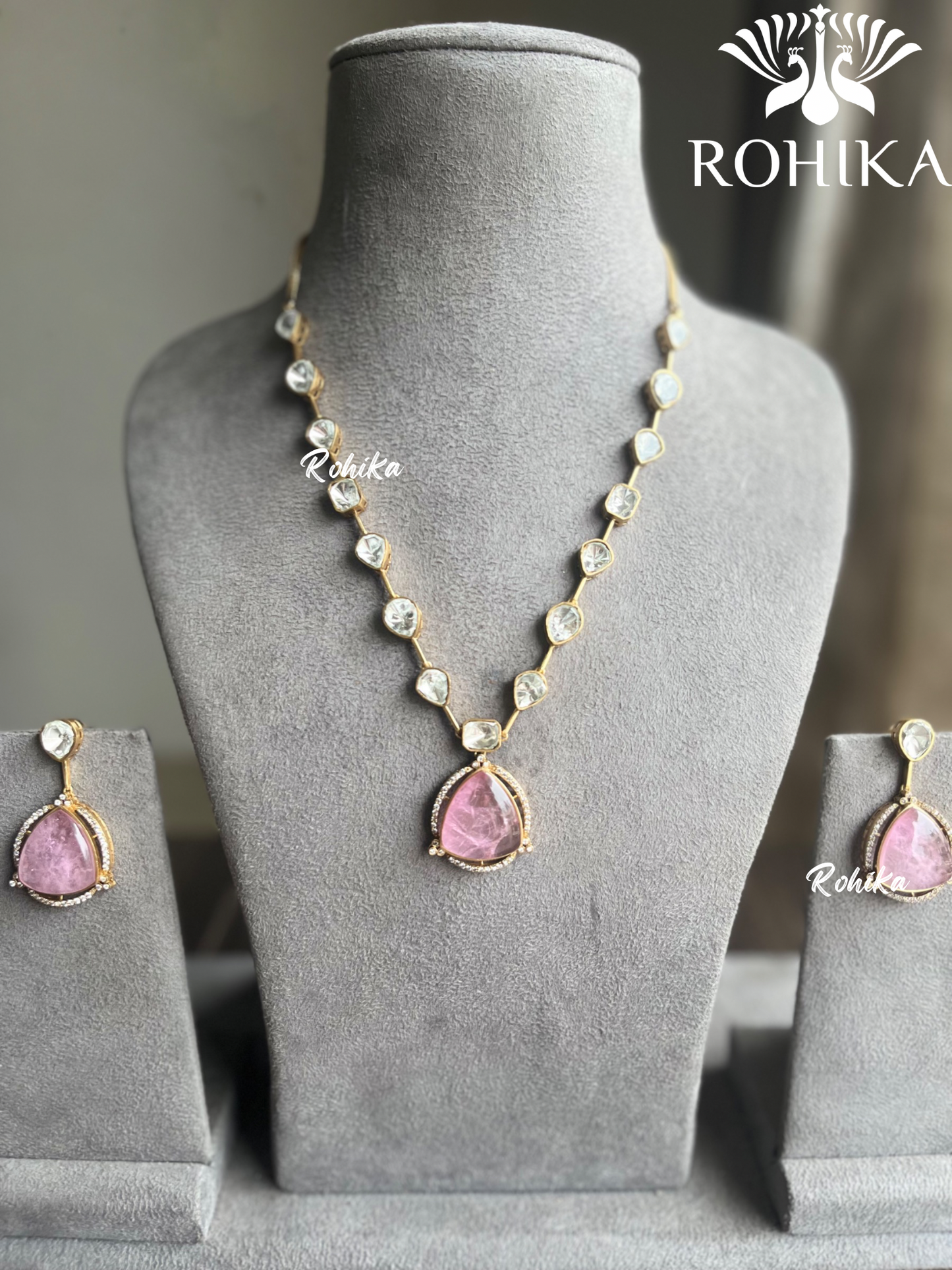 Aksa necklace set - Pink