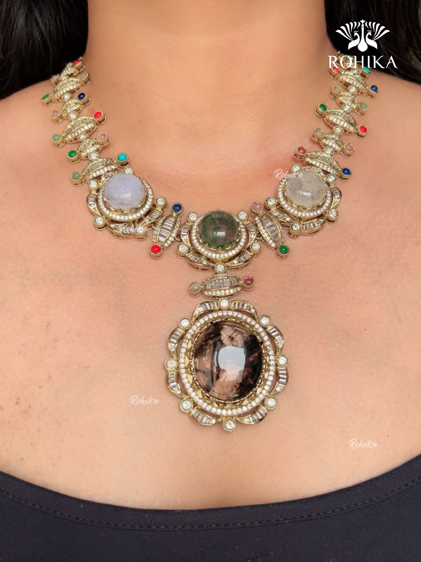 Saabya inspired fusion necklace set (SS026) -Black colour